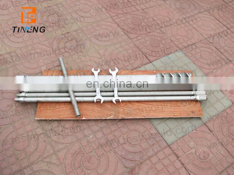 Hand spiral soil sample auger for drilling soil specimen