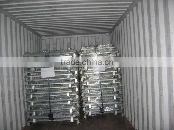 Collapsible and stackable 50*50mm wire basket