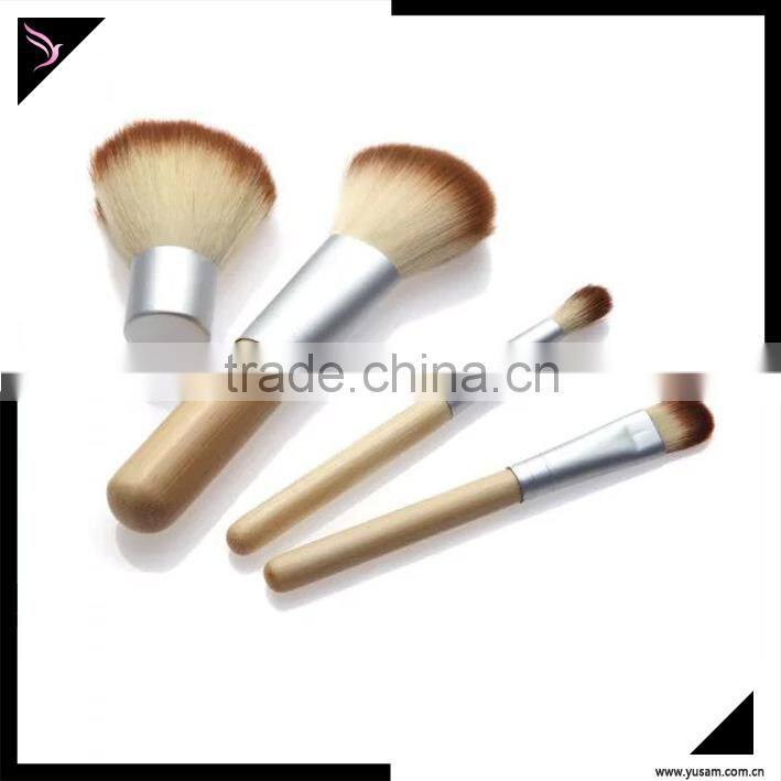 Wood 4 pcs personalized high quality mini wholesale makeup brush