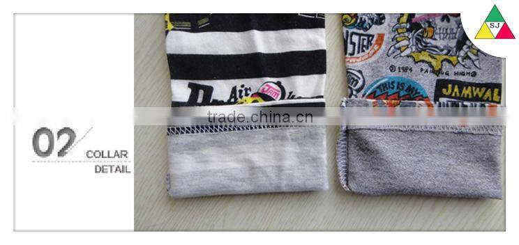 The boy's fashion hooded splicing unlined upper garment apply to the UK market