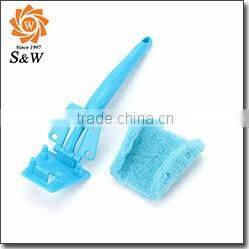 carpet cleaning brush