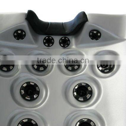 Outdoor whirlpool spa A200 with one neck collar