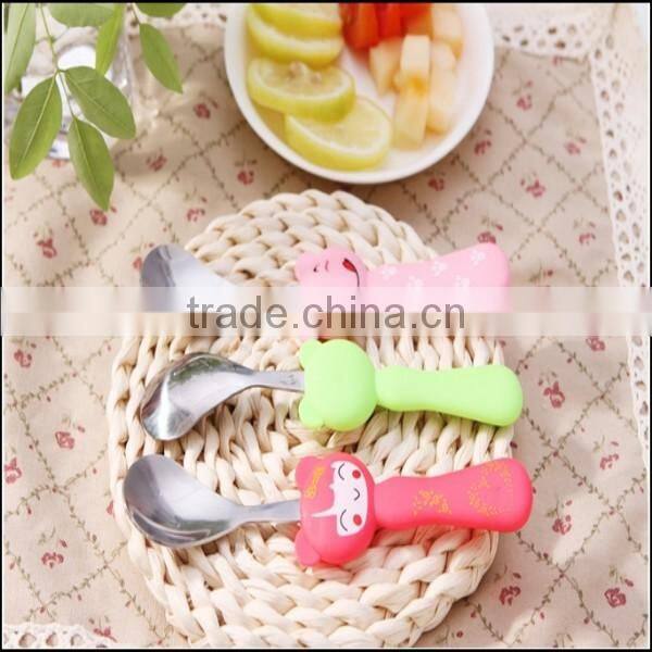 2015 hot sell cartoon food grade plastic handle stailess steel spoons supplier in China,food grade plastic spoons supplier