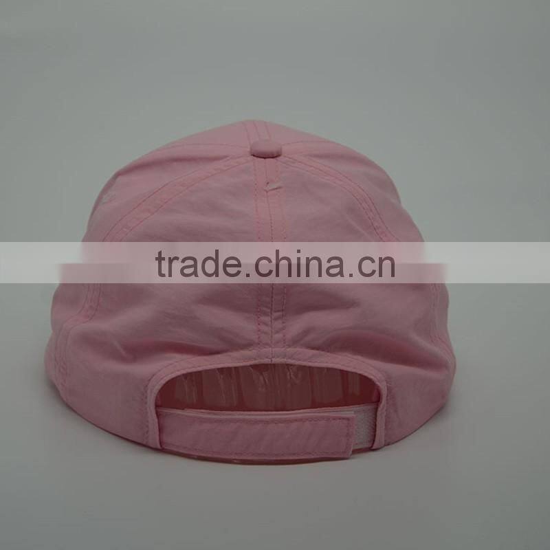 Baseball Caps With Fabric Color Contrasting oF Taslon Waterproof Fabric