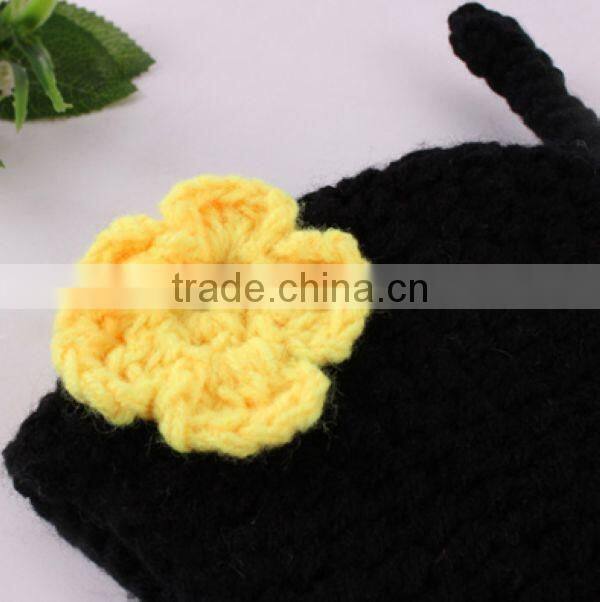 Various Infant Sweater Bees Style for Hand Made Crochet Baby Playsuit