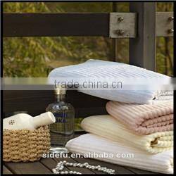 Custom Textured Warm 100 Cotton Noble Yarn Dyed Bath Towel