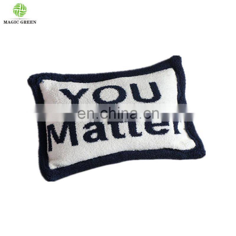 in stock wholesale zero defect super soft 100% polyester micro feather yarn knit baby room travel throw blanket pillow cushion