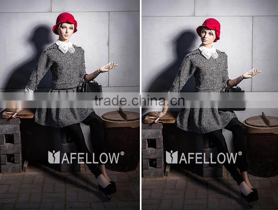 Realistic female fiberglass movable mannequins for show clothing