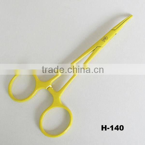 5.5 Inch Curved Stainless Steel Serrated Jaw Hemostat