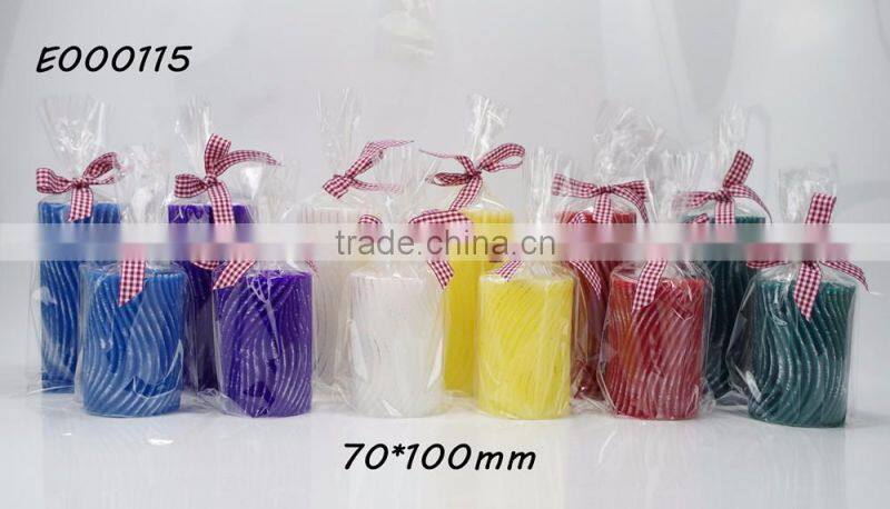 Red colored unscented candle, with 1-wooden wick soy wax dish top wae pillar candle