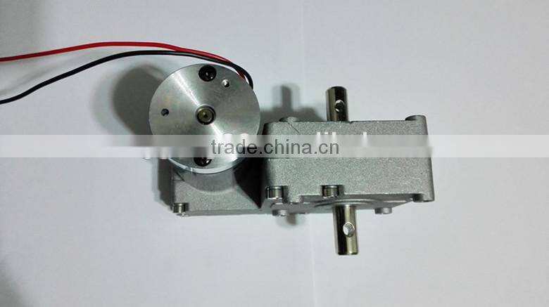 High Torque DC Motors 24V 150kg.cm Permanent Magnet DC Motor Electric Motors DC Worm Gear Motor SGW1269FGG For winding machines