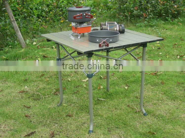 Foldable picnic chairs and table sets