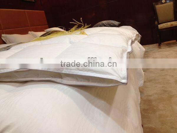 70% White Duck Down Four Season Duvet