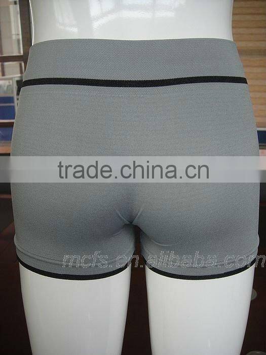 New design boy's seamless boxer shorts underwear