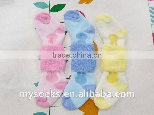 hot new products for 2015 cartoon new born baby cute terry socks