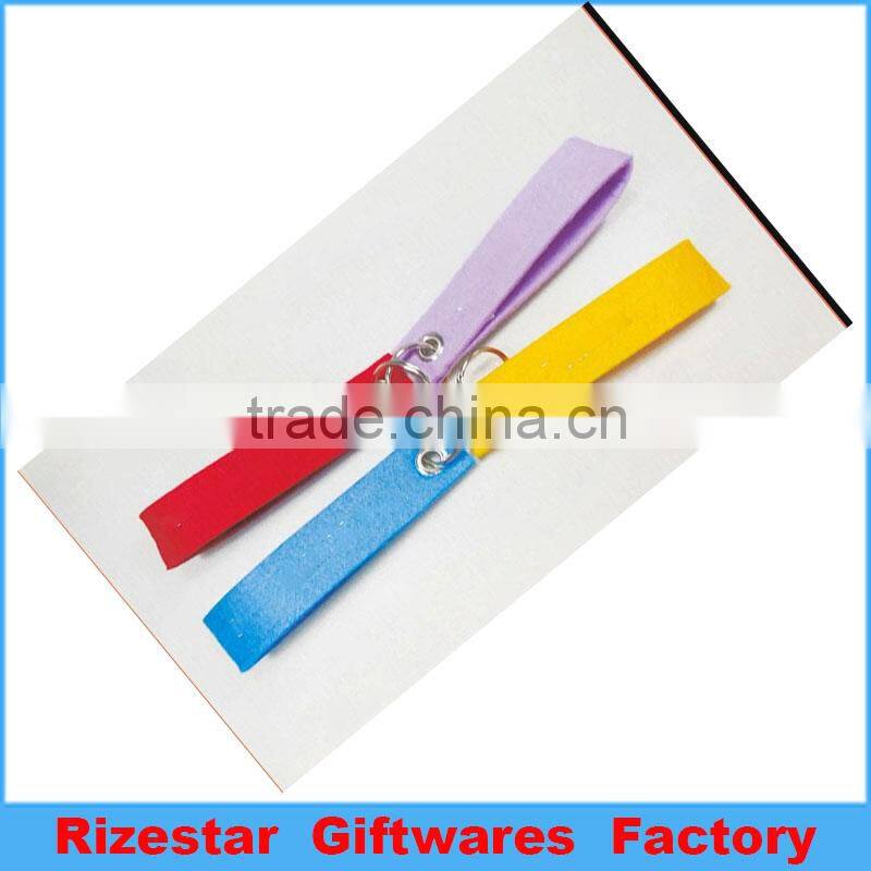 Animal shape felt key chain