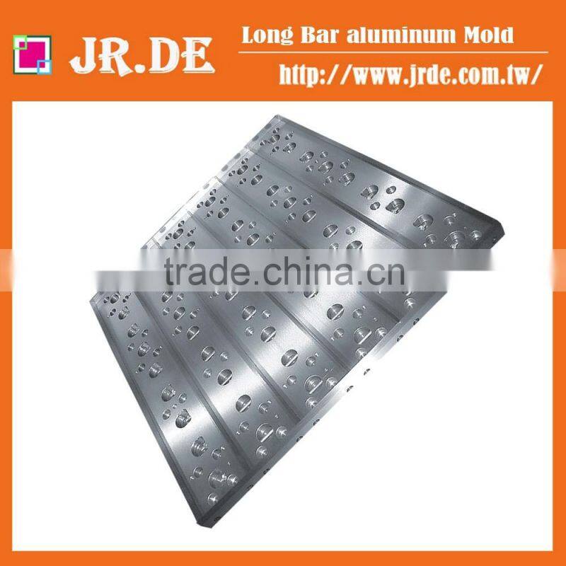Beautiful Plastic Tiles Cutting Mold