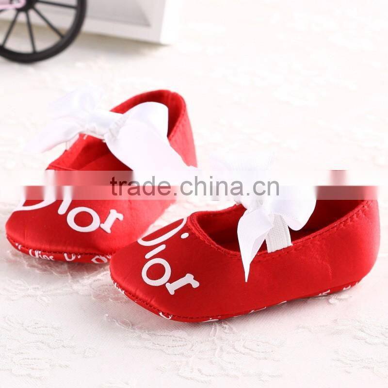 new style hot sale dot cheap lovely lace baby shoes