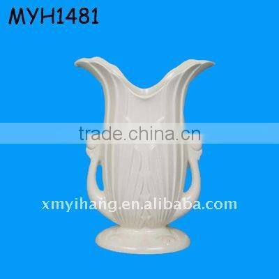 swan art white ceramic vase