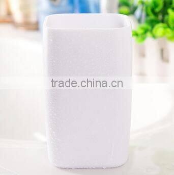 2016 hot selling thickening plastic toothbrush cup tooth mug gargle cup