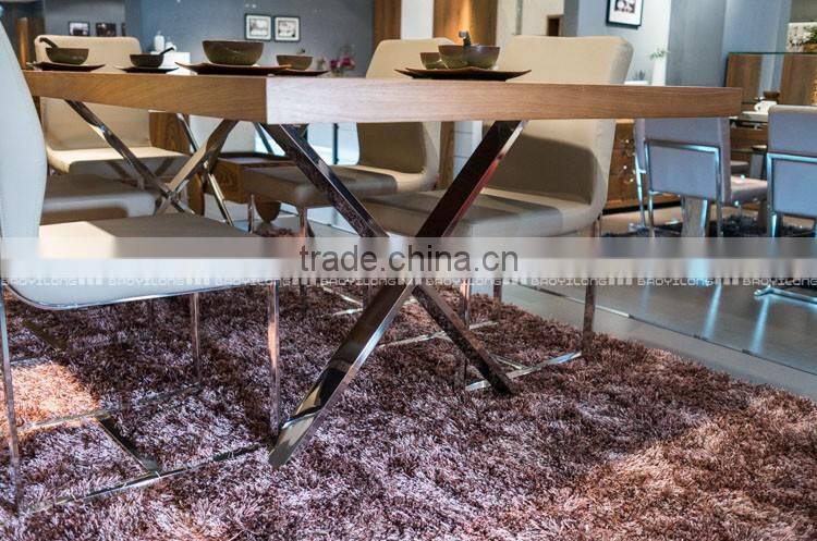 Simple Design Metal Upholstered PU Dining Chair N6261