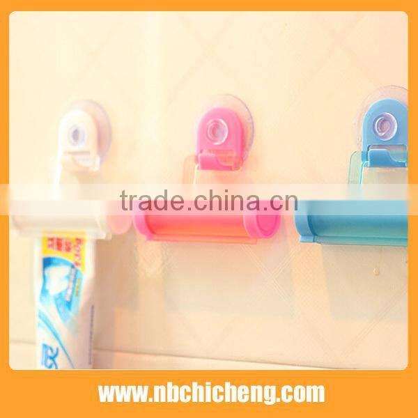 Plastic Toothpaste Squeezer with Suction Cup