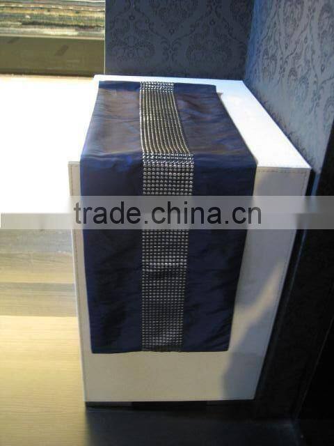 Fashion table runner