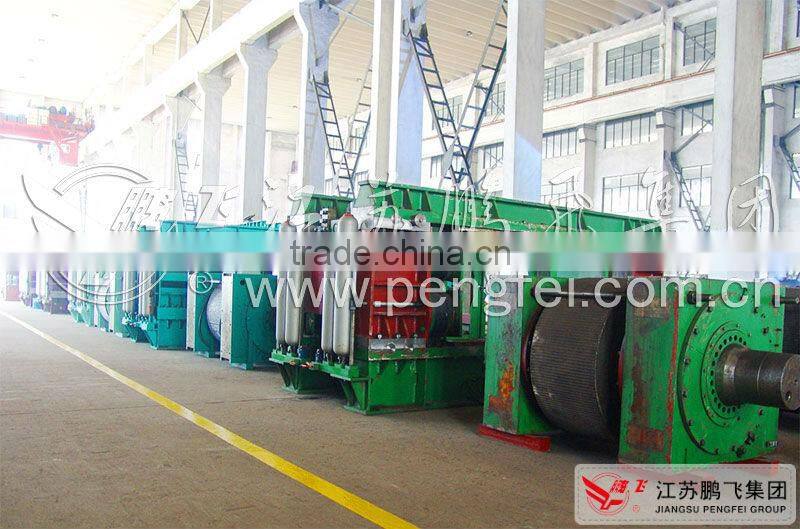 Rolling machine used in cement grinding station
