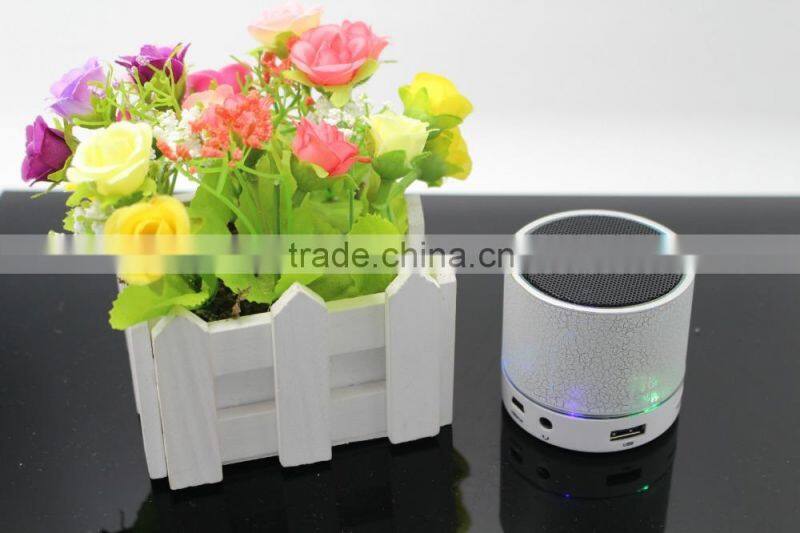 2016 New Cheap Bluetooth Speaker With LED Light Speaker With MIC Handsfree Functions