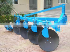 tractor disc ploughing machinery