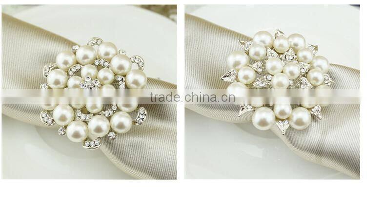 New Diamond pearl Napkin Ring Serviette Holder Wedding Banquet Dinner Decor Favor