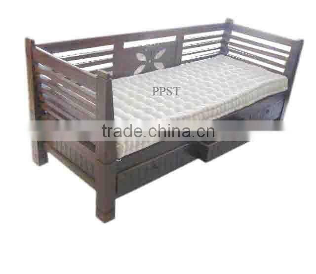 Wood Day bed
