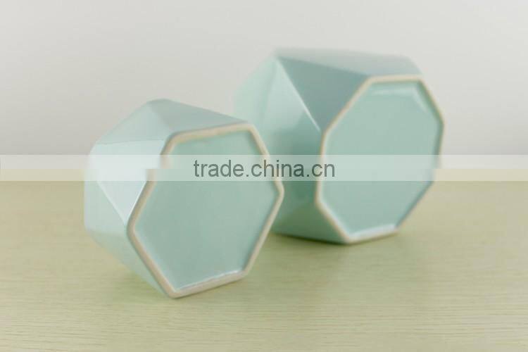 China cheap custom glazed polyhedral prismatic ceramic flower pot