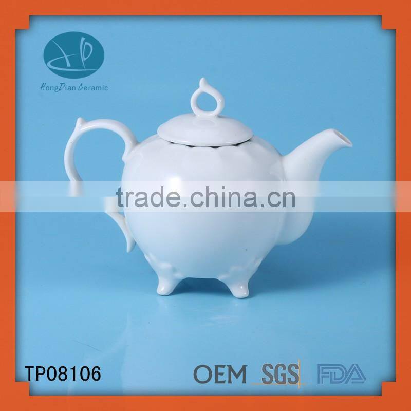 ceramic tea pot with mat
