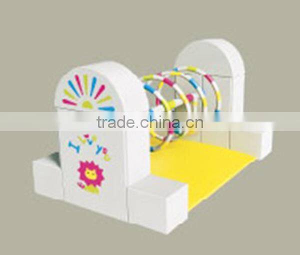 2015 Promotion plastic castle playground