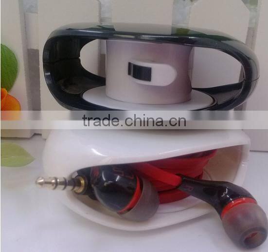 conveniently carry cable winders reels of cell phone charger/ earphone wire for travel