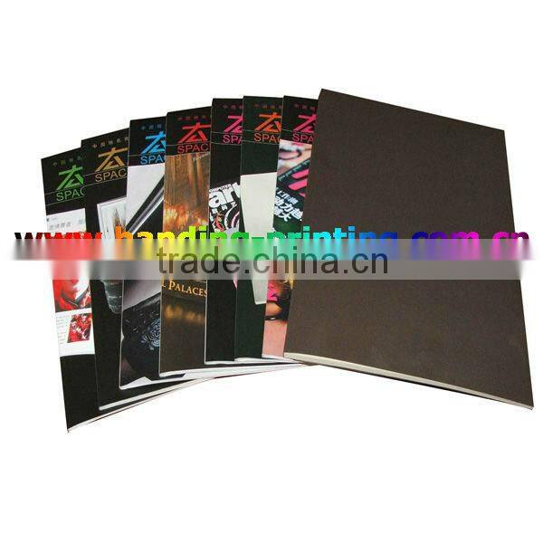 300gsm Full Color Annual Style Italian Fashion/Weekly News Magazines Printing