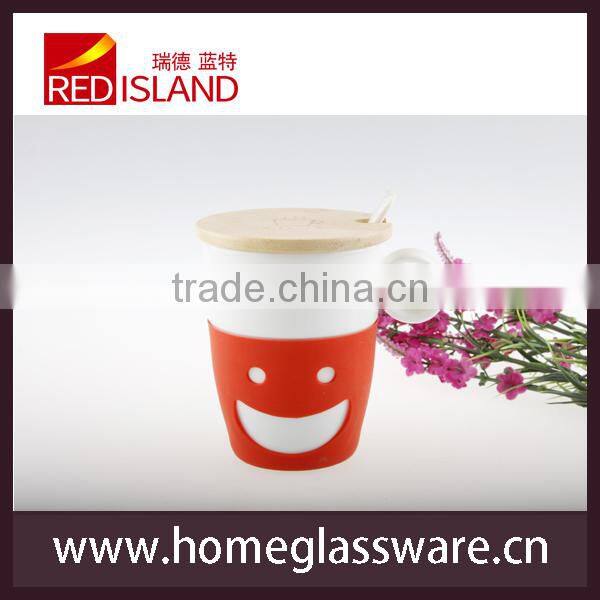 ceramic coffee mug with wooden lid for promotion