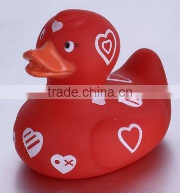 Sealed box heart shape printing rubber baby bath floating duck