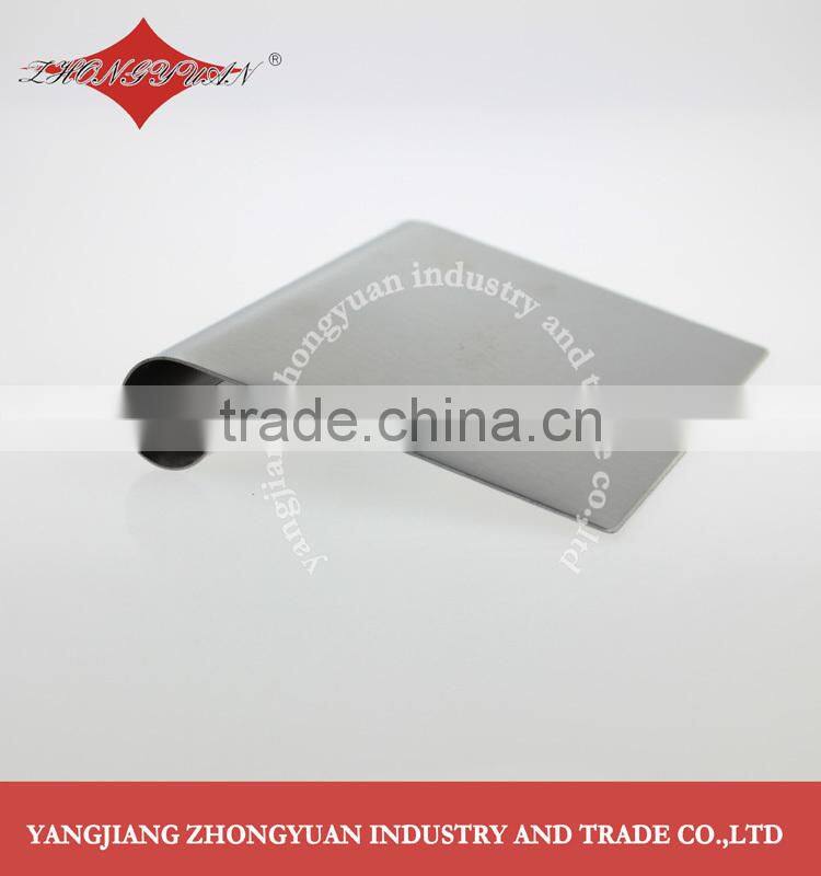 Multi-purpose stainless steel food scraper/chopper with degree scale