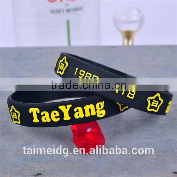 2015 promotional custom customised bracelet