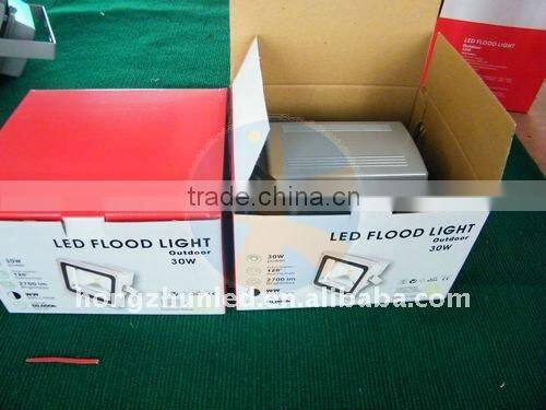With UL DLC TUV GS Listed Factory 120lm/w Outdoor LED Flood Light 200W