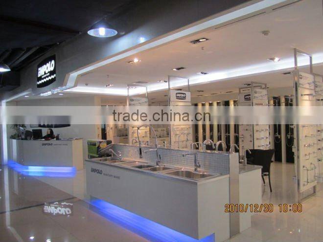 Wall Mounted Waterfall Bathtub Faucet 95 4101