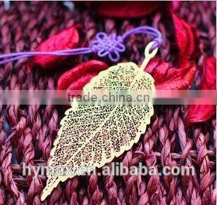 beautiful mini leaves bookmark