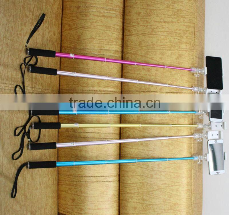 Professional factory produced the bluetooth Selfie stick with accessory