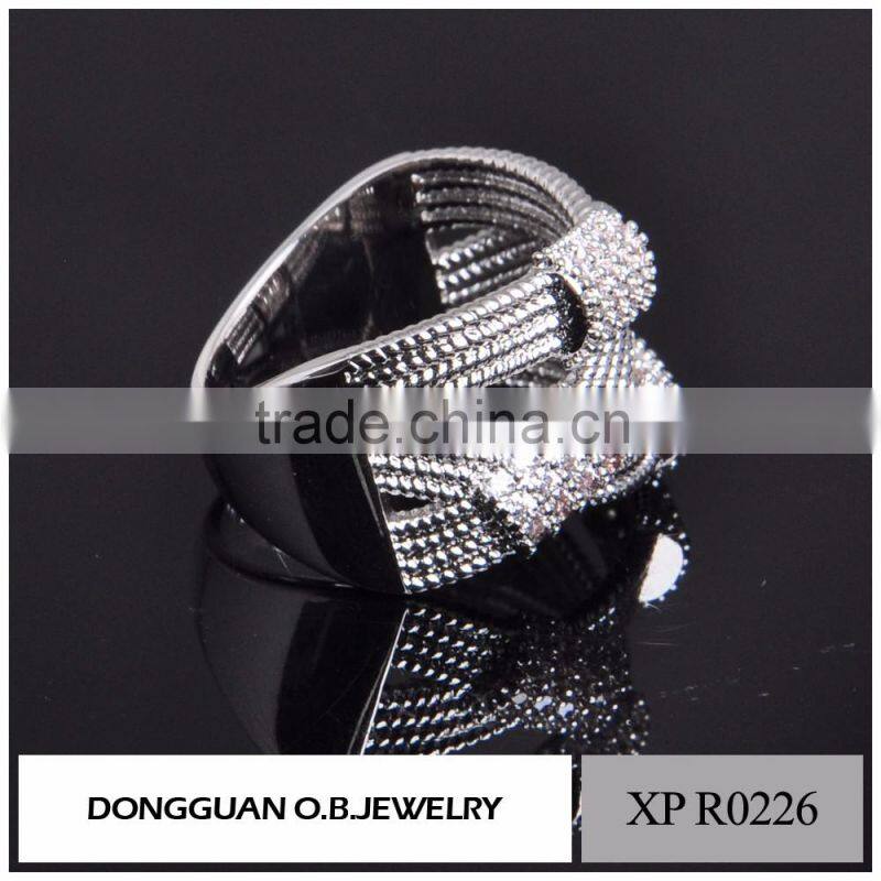 2016 high quality fashion saudi arabia white gold wedding ring price /handmade ring design