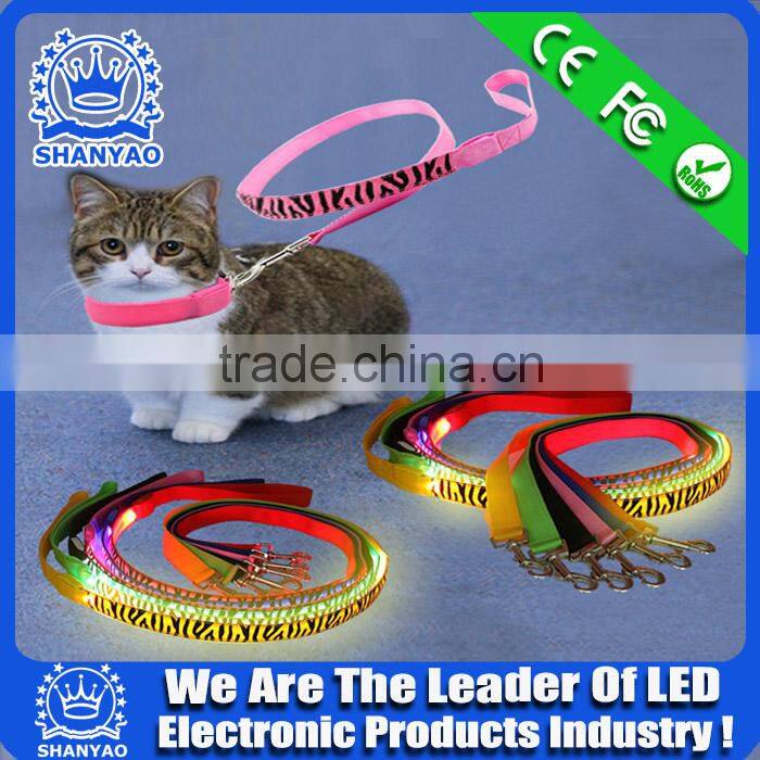 2015 Hot Selling Cheap Cat Leash With LED Light