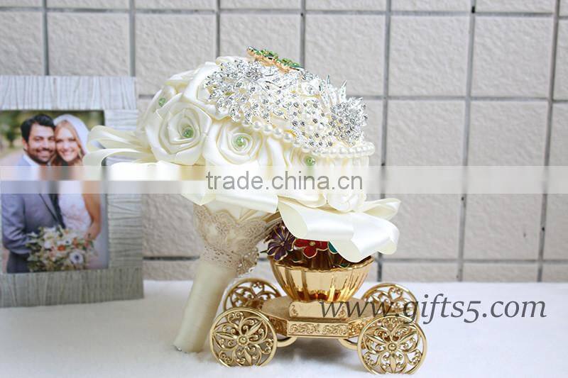 Graceful wedding bouquet with Rhinestones Satin Silk Ribbons Pearls Jewels Bridal Bouquet Bridesmaid Bouquet