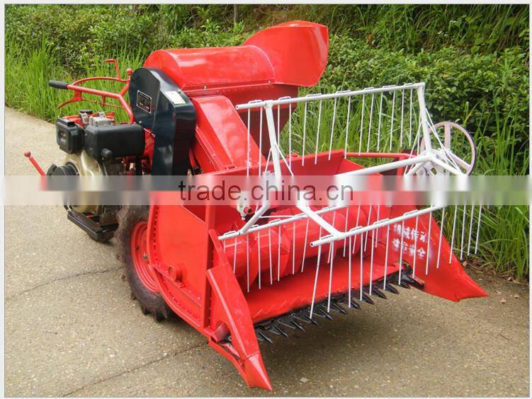 Crawler type small grain harvester