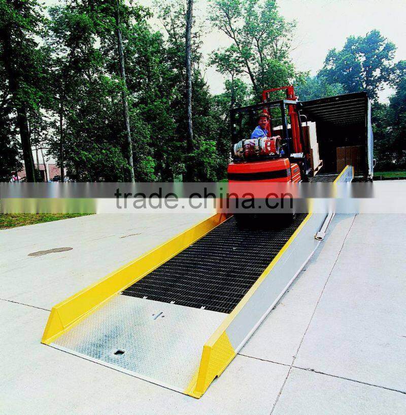 0.9~1.7m, 6 ton aluminum truck loading ramps /container ramp for forklift /loading ramps for trailers